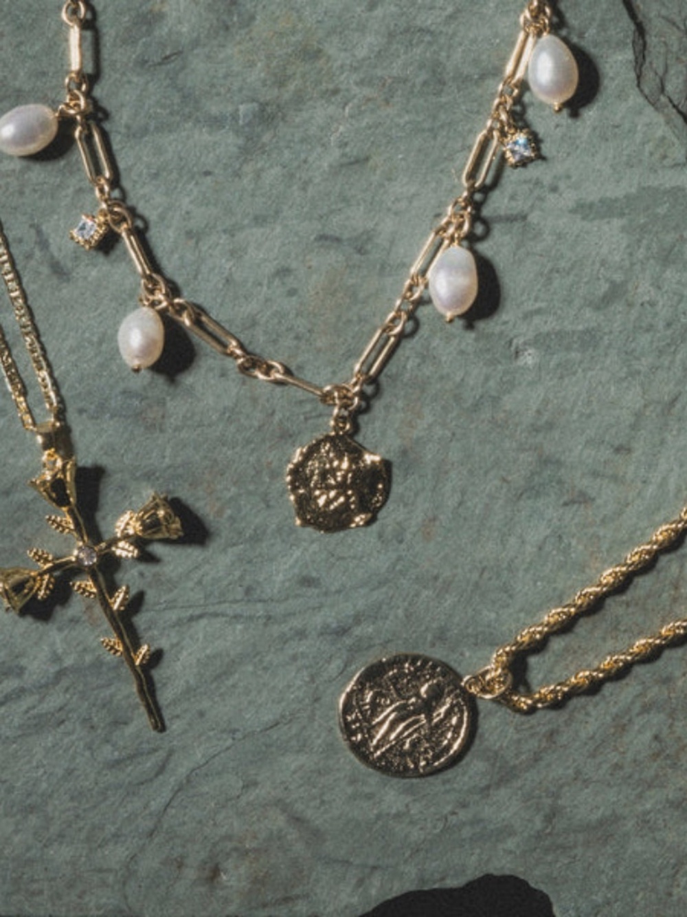 Child of Wild Rosa Sacra Necklace Gold cross rose flower pendant necklace gold - Picture 16 of 16